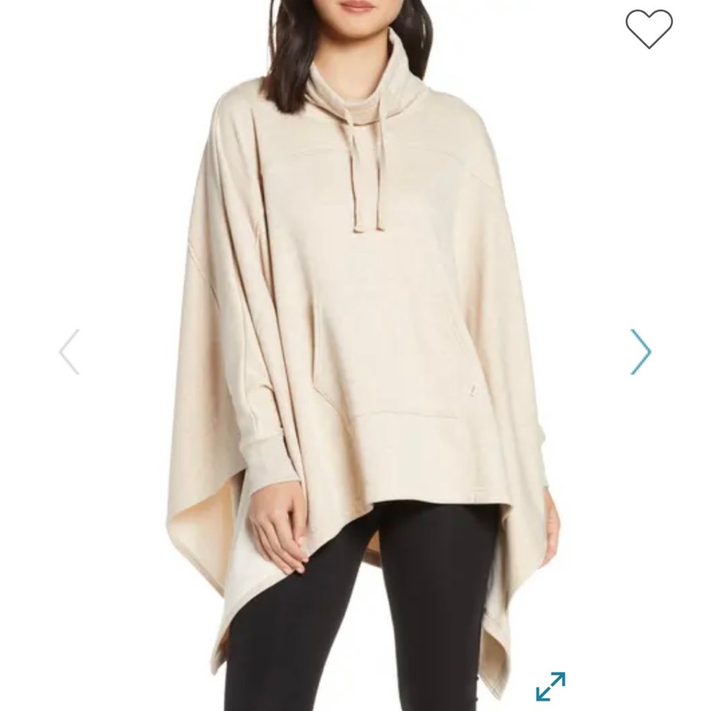 UGG®
Charlynne Poncho Sweater